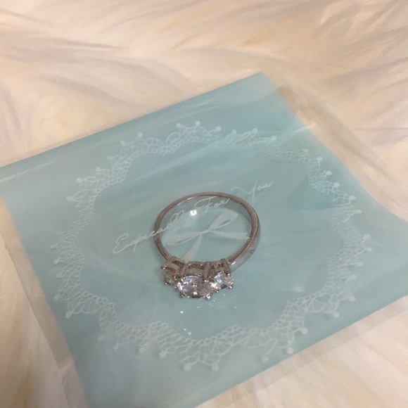 ❄️ 5 for $20.❄️ Size 6.5 Ring ❄️ - Picture 4 of 4